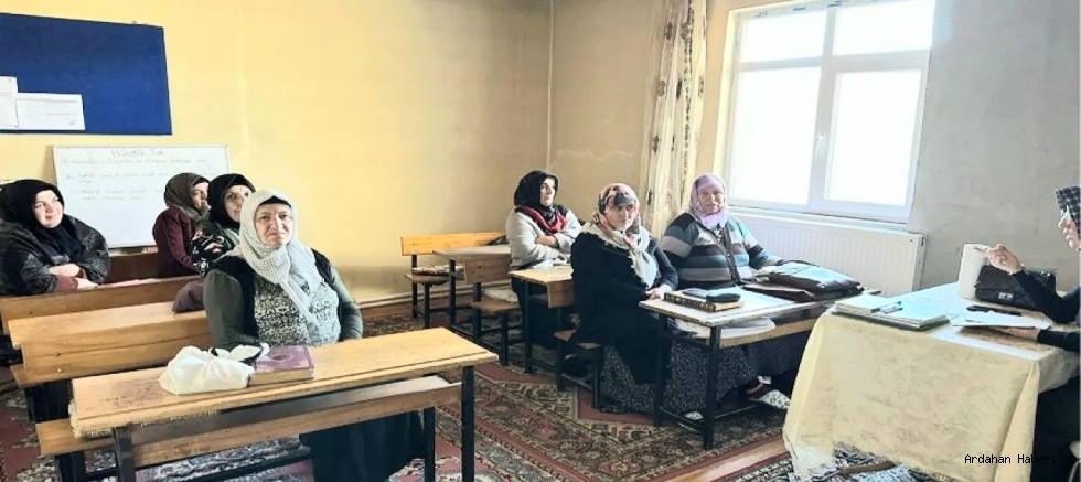 Hanak’ta Gönül Köprüleri Kuruluyor: Kadınlara Yönelik Manevi Rehberlik Çalışmaları Hız Kesmiyor