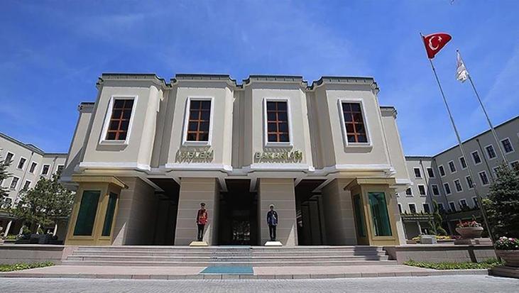 Hudut kapılarından Suriye'ye pasaportla geçiş işlemleri başladı