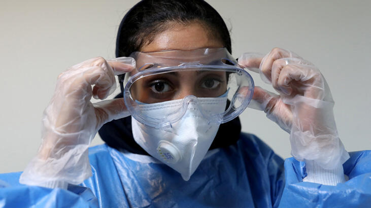 İran'da can kaybı 30 bine yaklaşıyor