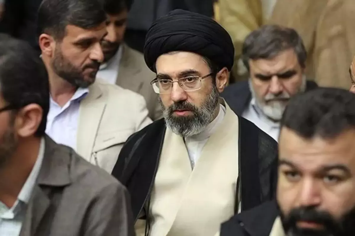 İran’da Yeni Dini Lider Açıklandı: Mücteba Hamaney Göreve Geldi