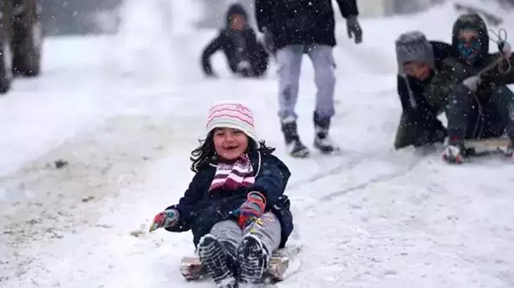 İstanbul'da okullar 12 Şubat, yarın tatil edildi