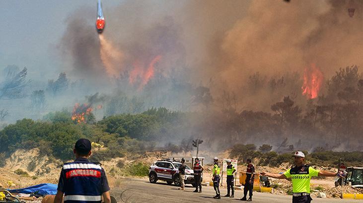 İzmir'de orman yangını! Takviye ekip gönderildi: Alevler evlere sıçradı