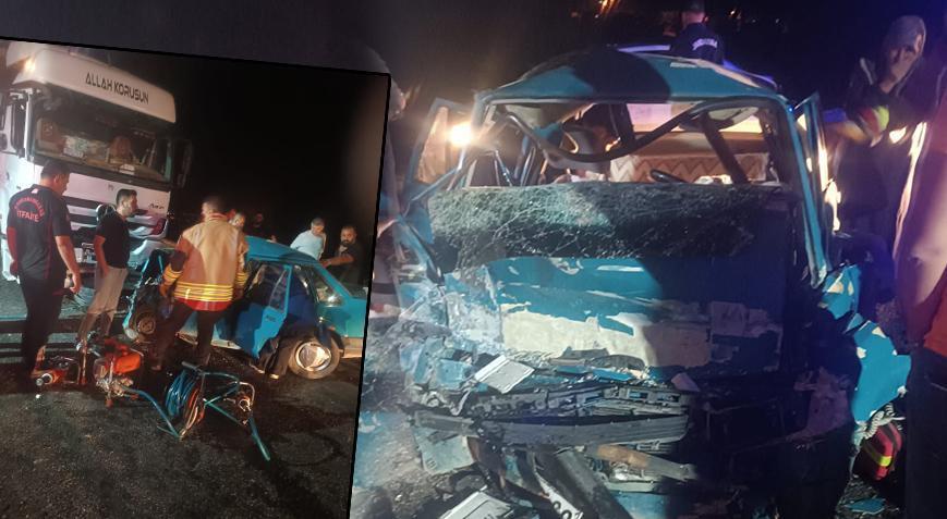 Kahramanmaraş'ta feci kaza! TIR'la çarpışan otomobilde 3 kişi öldü