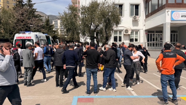 Karatahtada Kan İzi: 14 Yaşındaki Bir Öğrenci Şehri Nasıl Yasa Boğdu?