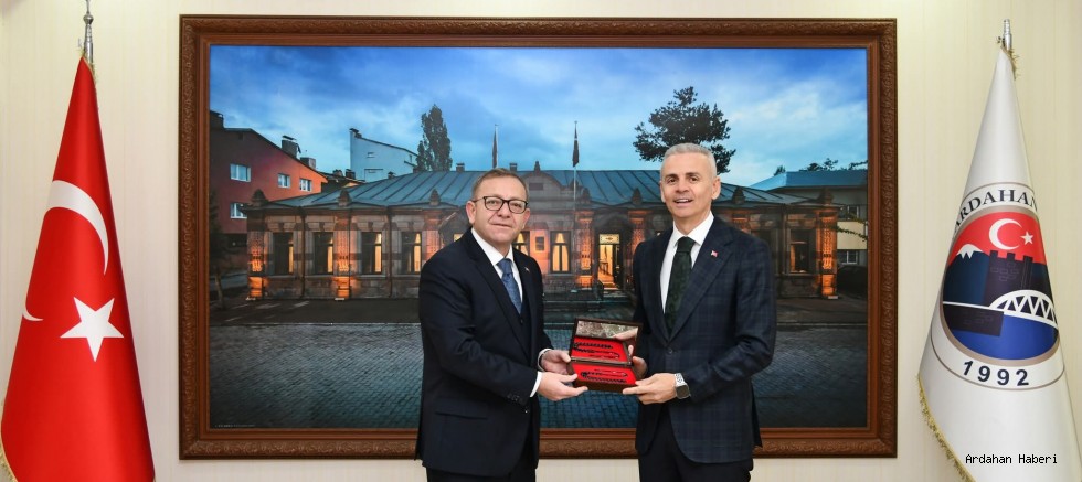 Kars Valisi Ziya Polat’tan Ardahan Valisi Mehmet Fatih Çiçekli’ye Hayırlı Olsun Ziyareti