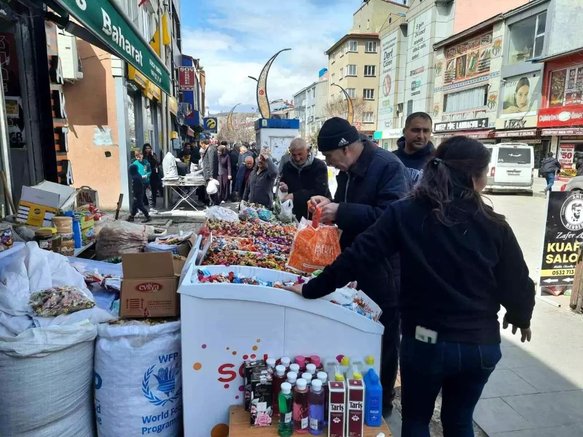 Kars'ta Bayram Hazırlıkları Hız Kazandı, Şeker ve Çikolata Talepleri Artıyor