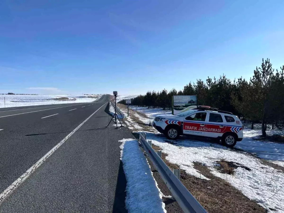 Kars'ta Hız Denetimi Uygulamaları Sürüyor