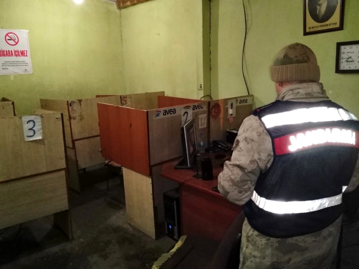 Kars'ta Jandarma'nın huzur uygulamaları devam ediyor