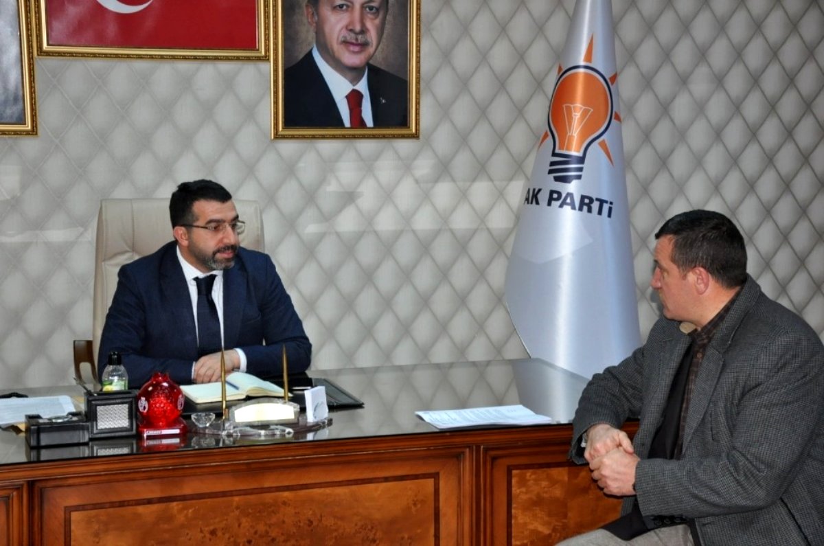 Kars'ta Şeker Fabrikası işçileri Başkan Adem Çalkın ile görüştü