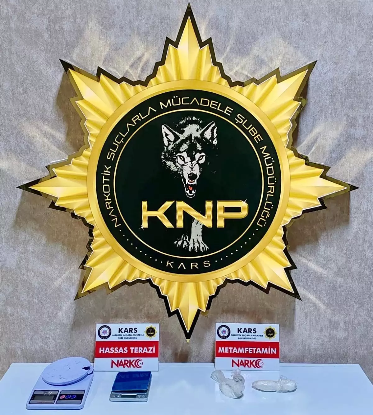 Kars'ta Uyuşturucu Operasyonu: 2 Şahıs Tutuklandı