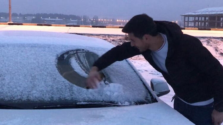 Kent beyaza büründü! Hava sıcaklığı eksi 7 olarak ölçüldü