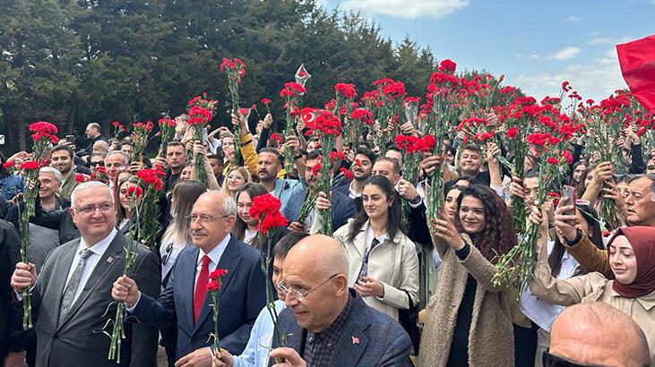 Kılıçdaroğlu, Anıtkabir'i ziyaret etti