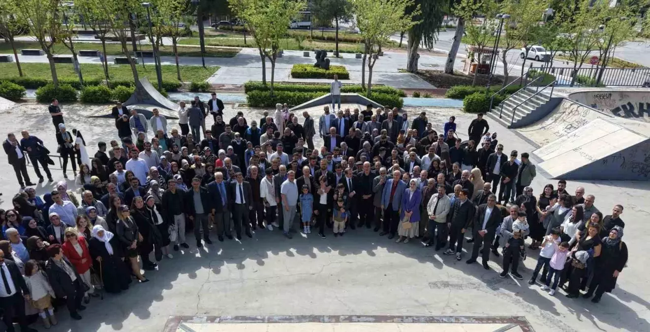 Kırkpınar Ailesi Ramazan Bayramı'nda Bir Araya Geldi