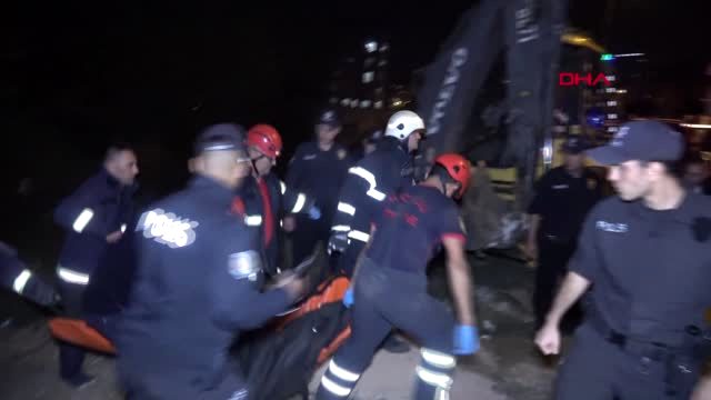 Kocaeli yıkılan istinat duvarının altında kaldı