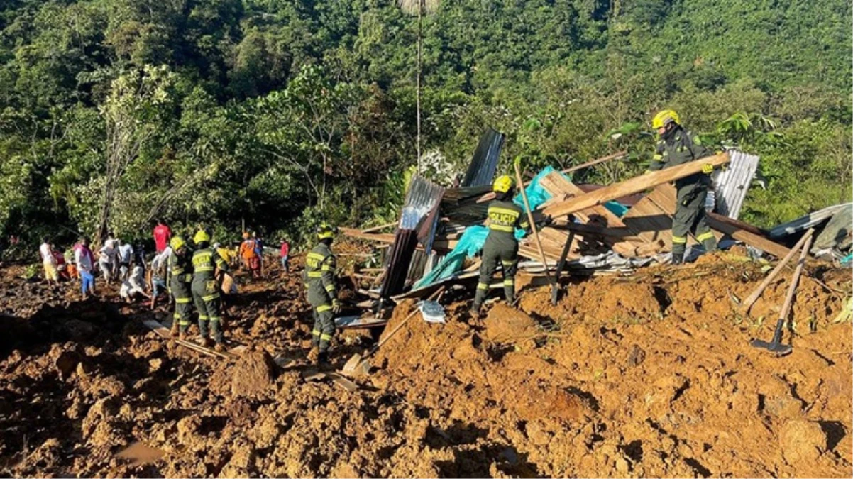 Kolombiya'da otoyolda toprak kayması: 33 ölü, 19 yaralı
