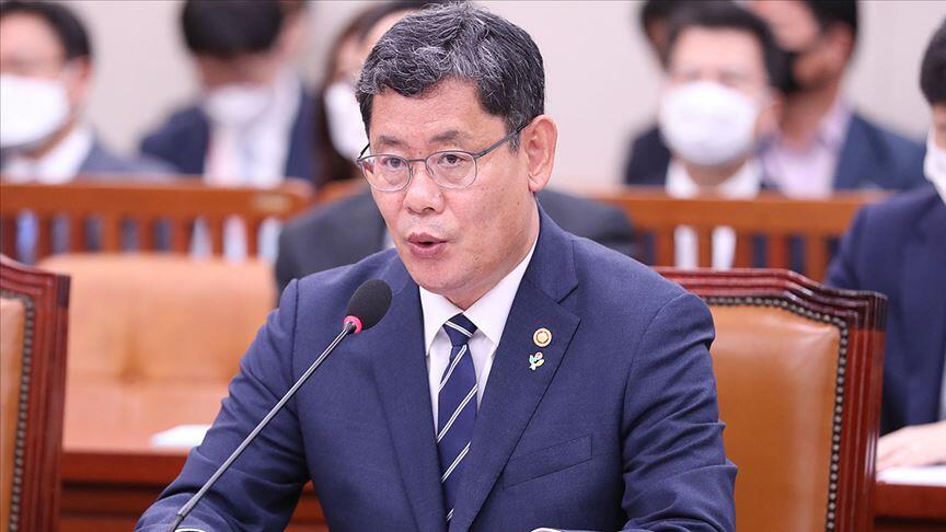 Koreler arası gerilim istifa getirdi... Güney Kore Birleşme Bakanı Kim istifa etti!