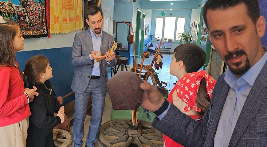 Köy okulunun tek öğretmeni! Merakı lise yıllarında filizlendi: ‘Her şey gelinli para ile başladı'