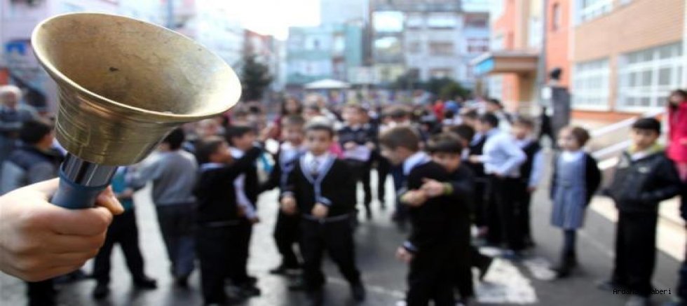 18 milyon öğrenci ve 1 milyon 200 bin öğretmen bugün ders başı yapacak