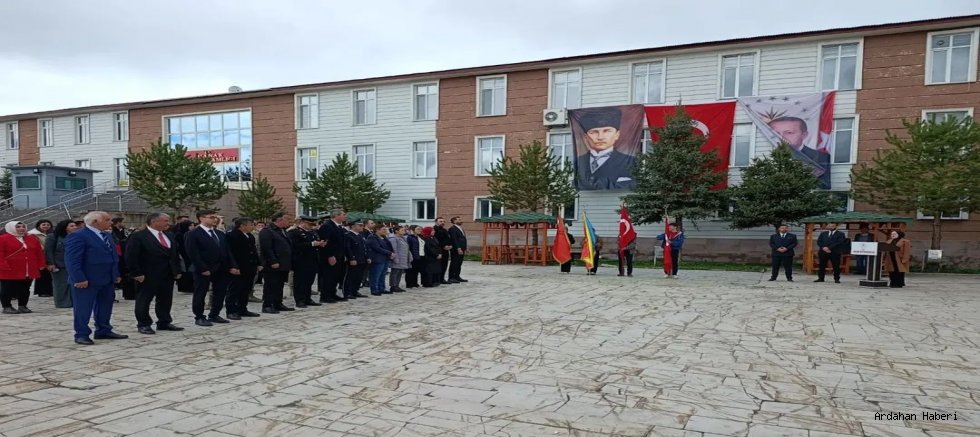 19 Mayıs Atatürk’ü Anma, Gençlik ve Spor Bayramı Hanak’ta Coşkuyla Kutlandı