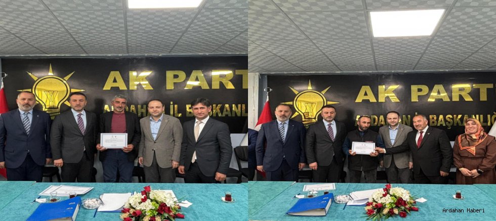 AK Parti Ardahan’da Sahaya İndi: Mahalle Başkanları İstişare Toplantısı Gerçekleştirildi