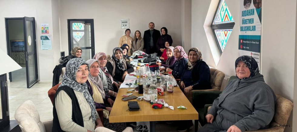 AK Parti Ardahan İl Başkanı Aydın ve Kadın Kolları Başkanı Özdemir’den Damal Bebek Evi’ne Ziyaret