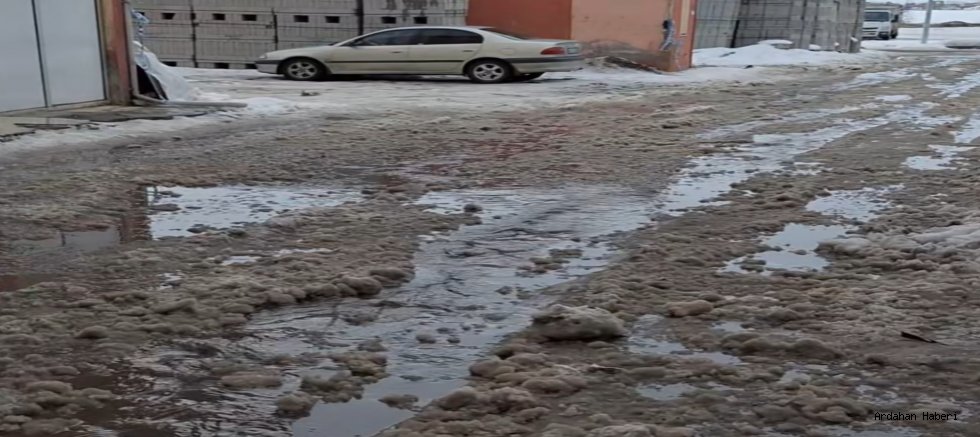 AK Parti Ardahan İl Başkanı Hakan Aydın’dan CHP’ye yol tepkisi