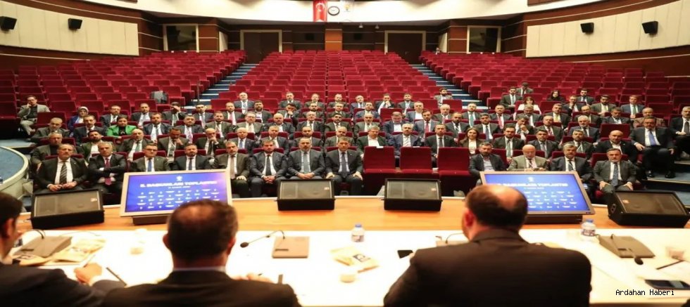 AK Parti Ardahan İl Başkanı Hakan Aydın, Teşkilat Başkanlığı toplantısına katıldı