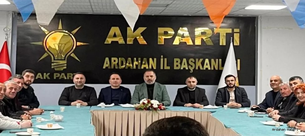 AK Parti Ardahan İl Teşkilatı Haftalık Yönetim Kurulu Toplantısını Gerçekleştirdi