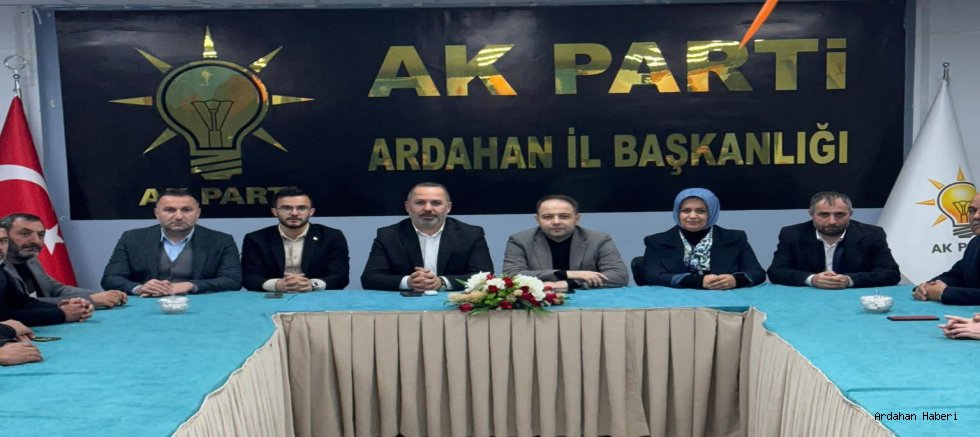 AK Parti Ardahan İl Yönetim Kurulu Toplantısı Milletvekili Kaan Koç’un Katılımıyla Gerçekleştirildi