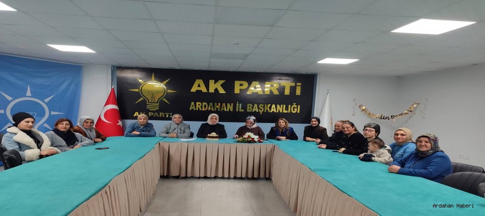 AK Parti Ardahan Kadın Kolları Haftalık Olağan Toplantısını Gerçekleştirdi