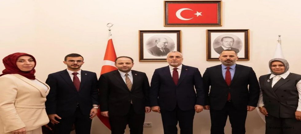 AK Parti Ardahan Teşkilatından Bakan Işıkhan’a Ziyaret
