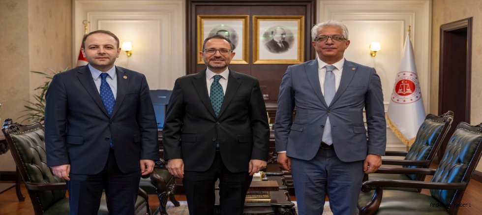 AK Parti Milletvekili Kaan Koç ve Baro Başkanı Murat Yolcu’dan Adalet Bakanlığı’na Ziyaret