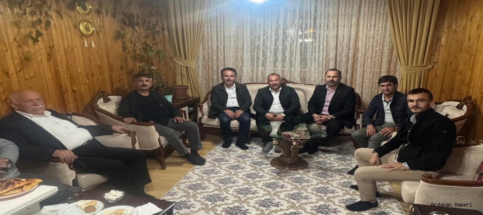 AK Parti Teşkilatından Başkan Gündoğdu’ya Geçmiş Olsun Ziyareti