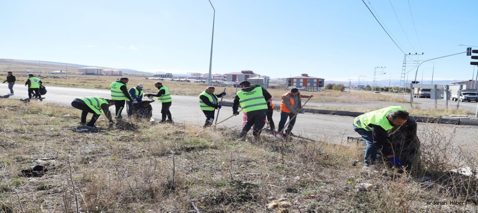 Ardahan Belediyesi’nden Temizlik Seferberliği: Şehir Pırıl Pırıl Oluyor