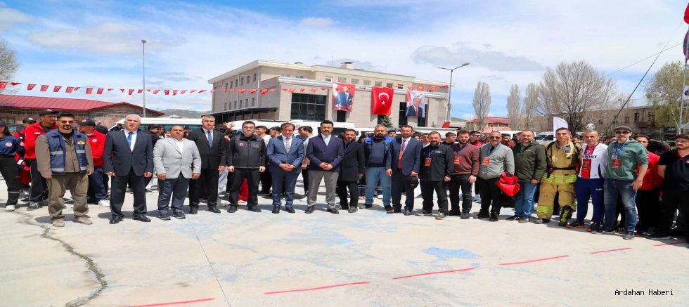 Ardahan'da Afet Spor Oyunları Nefes Kesti: Geleceğin İtfaiyecileri Kıyasıya Yarıştı