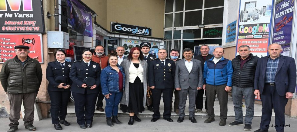 Ardahan’da Anlamlı Ziyaret: Emniyet Müdürü Tüzün Şehit Aileleriyle Bir Araya Geldi