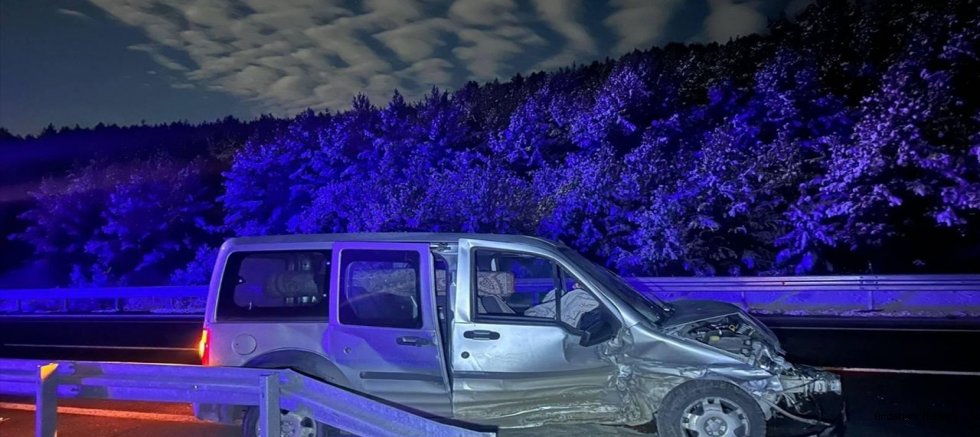 Ardahan’da Buzlanma Kazaya Neden Oldu: 4 Yaralı