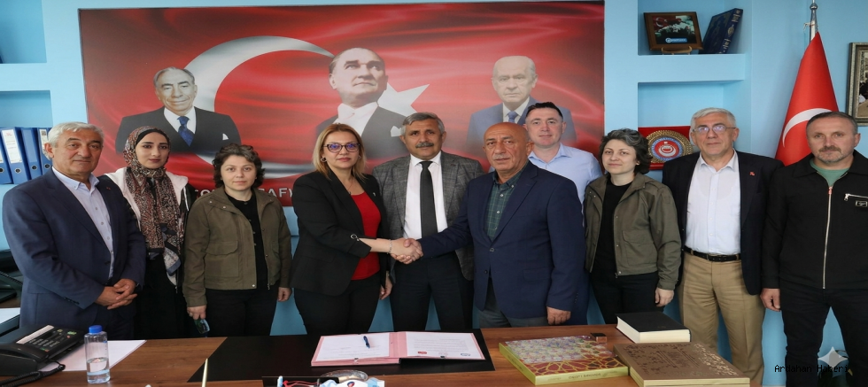 Ardahan’da Cumhur İttifakı’ndan Anlamlı Bayramlaşma: AK Parti Heyetinden MHP’ye Ziyaret