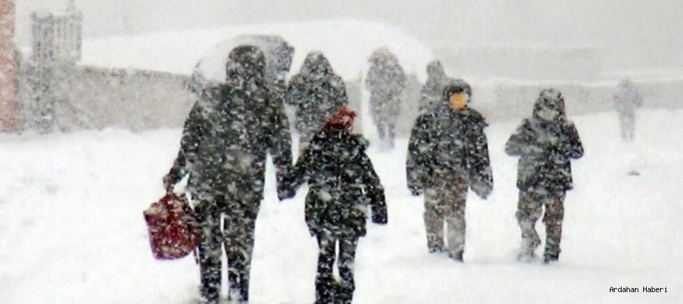 Ardahan’da Eğitime 1 Gün Ara Verildi