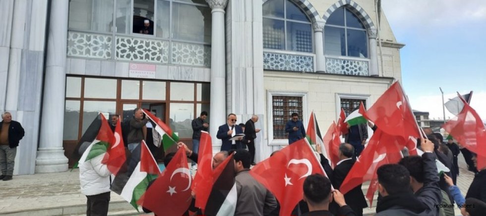 Ardahan’da Gazze İçin Protesto: Uluslararası Hukuk Çiğnendi