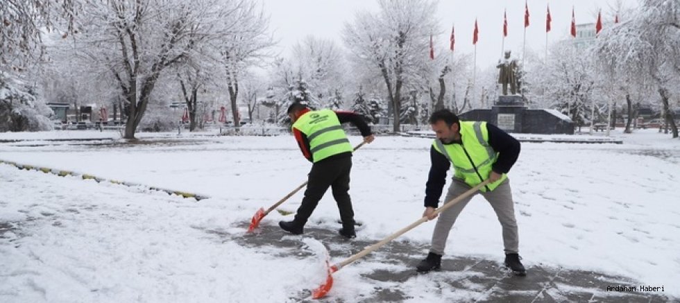 Ardahan’da Kar Yağışı Sonrası Şehir Beyaza Büründü