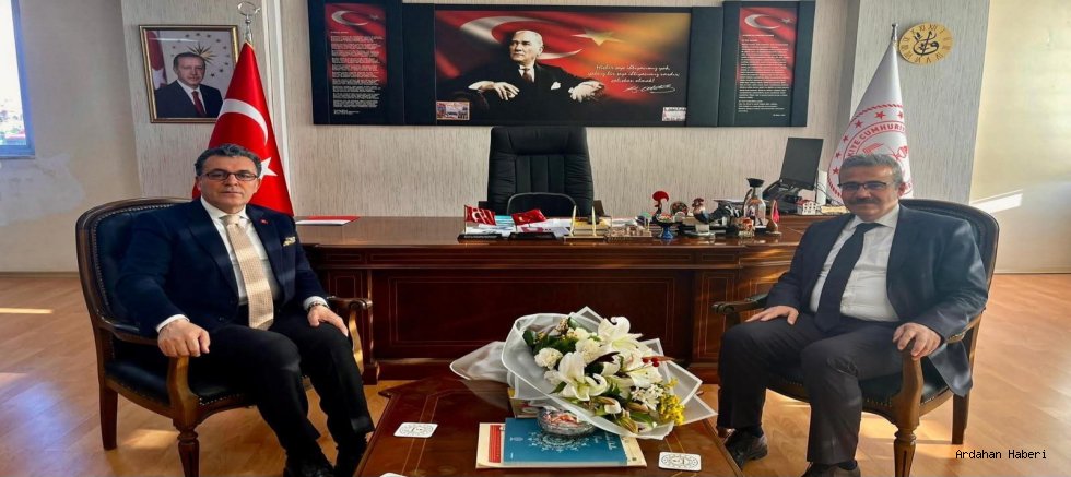 Ardahan’da Kurumlar Arası Dayanışma: Başkan Demir’den İl Milli Eğitim Müdürü Uzantı’ya Ziyaret