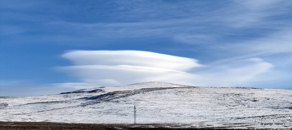 Ardahan’da Mercek Bulutlar Görsel Şölen Oluşturdu