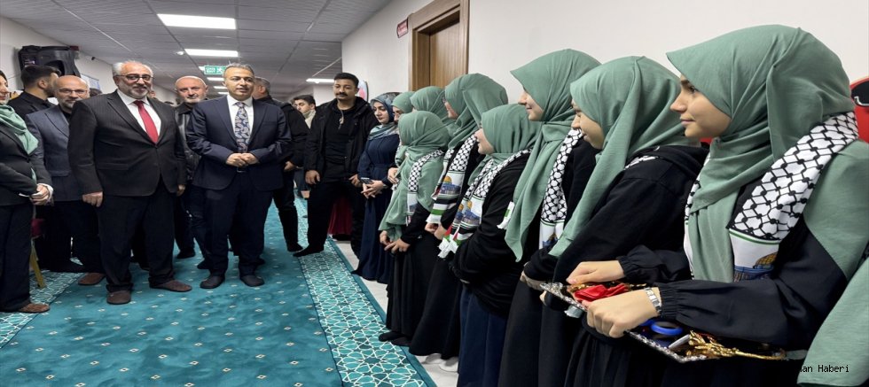 Ardahan’da Nafiye Yıldız Hafızlık Yatılı Kız Kur'an Kursu Hizmete Açıldı