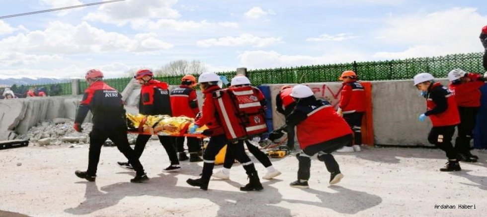 Ardahan’da Nefes Kesen Tatbikat: Geleceğin Kurtarıcıları Sahada!
