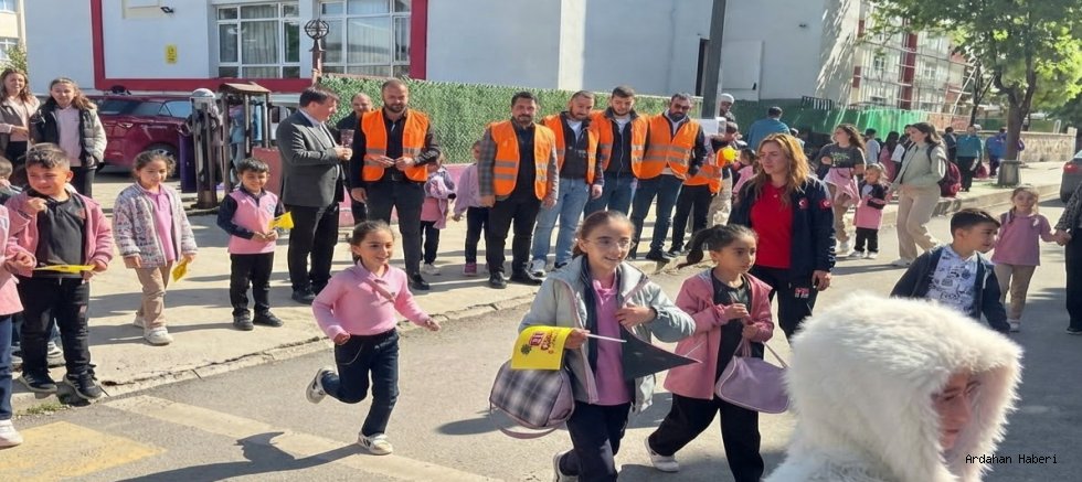 Ardahan'da Öğrenci Servislerinde Güvenlik İçin 