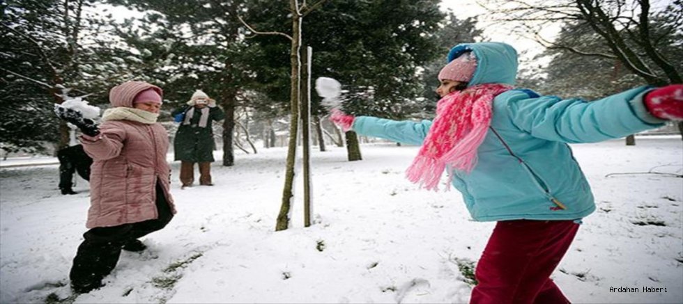 Ardahan’da Olumsuz Hava Koşulları Nedeniyle Eğitime Ara