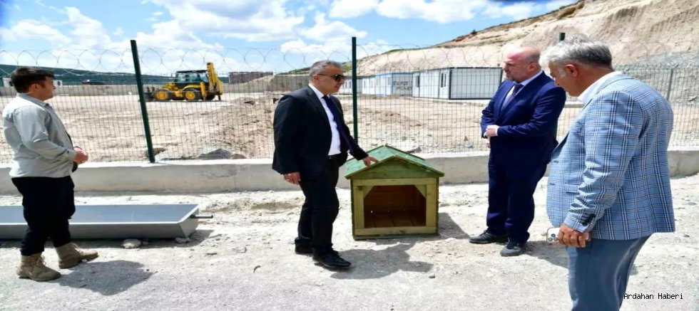 Ardahan'da Sahipsiz Hayvanlar İçin Doğal Yaşam Alanı Açıldı