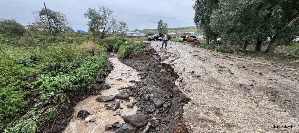 Ardahan'da Şiddetli Sağanak Yağış Su Taşkınlarına Yol Açtı