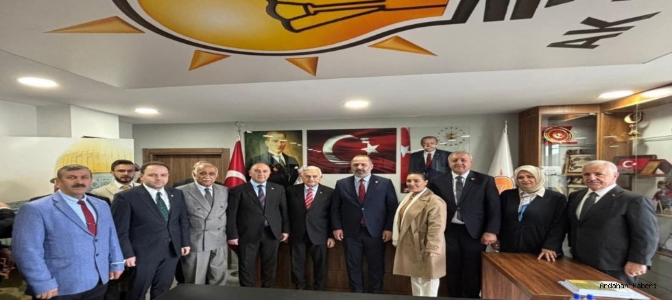 Ardahan’da Türkiye Yüzyılı Çıkartması: Binali Yıldırım Teşkilatla Buluştu